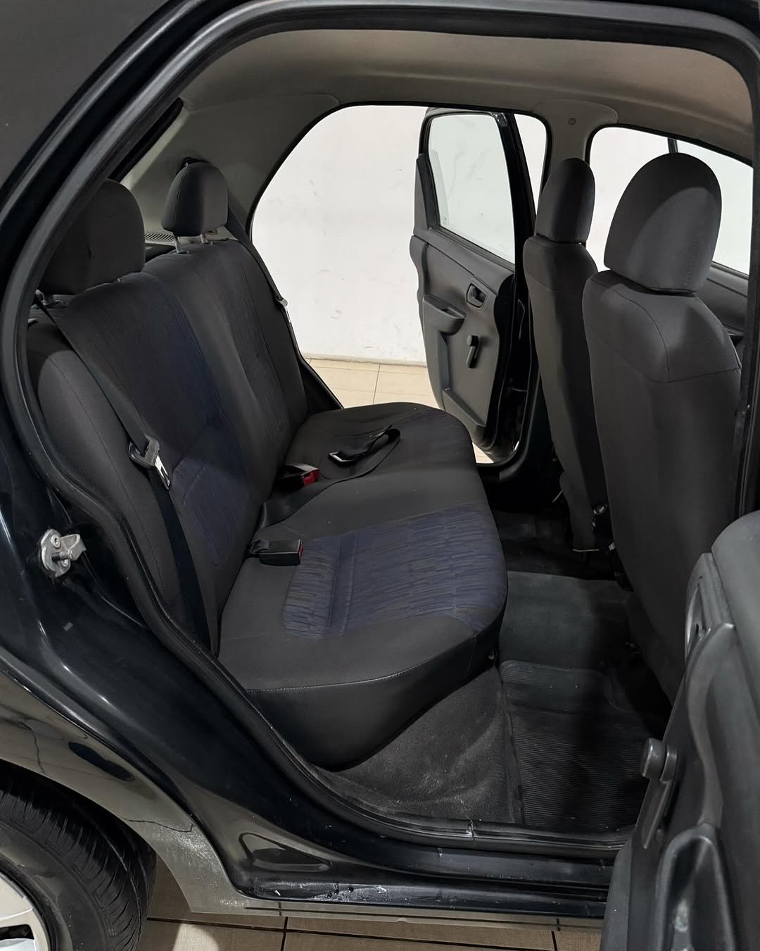 Chevrolet Celta 1.0 life preto 8v flex 4p manual 2010