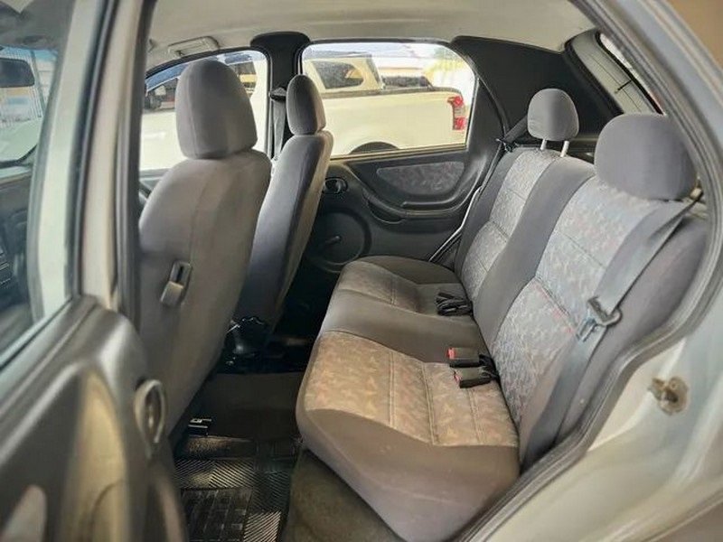 Chevrolet Celta 1.0 vhc super prata 8v gasolina 4p manual 2003